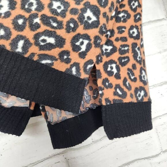 Simply Southern Collection Animal Print Pullover Sweater Multicolor Size Medium - Picture 6 of 13